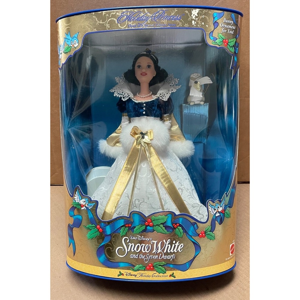 Vintage Walt Disney's Snow White Holiday Princess Doll 1998 Special Edition